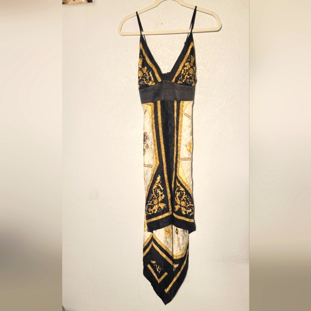 HOTTIE Scarf Dress Large